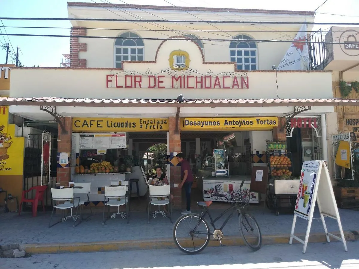 Hotel Flor 툴룸